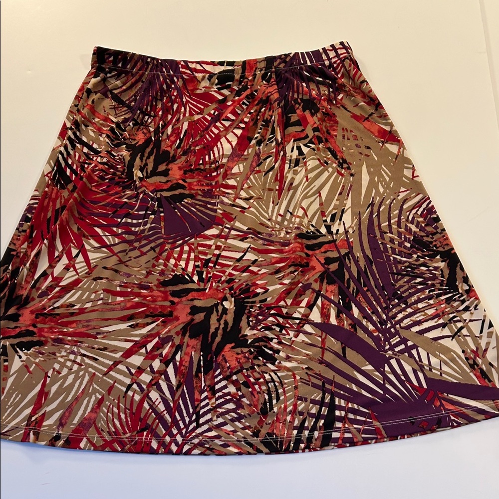 212 Collection Red Purple Leaf Print Skirt woman’s medium vacation working girl - Picture 8 of 8